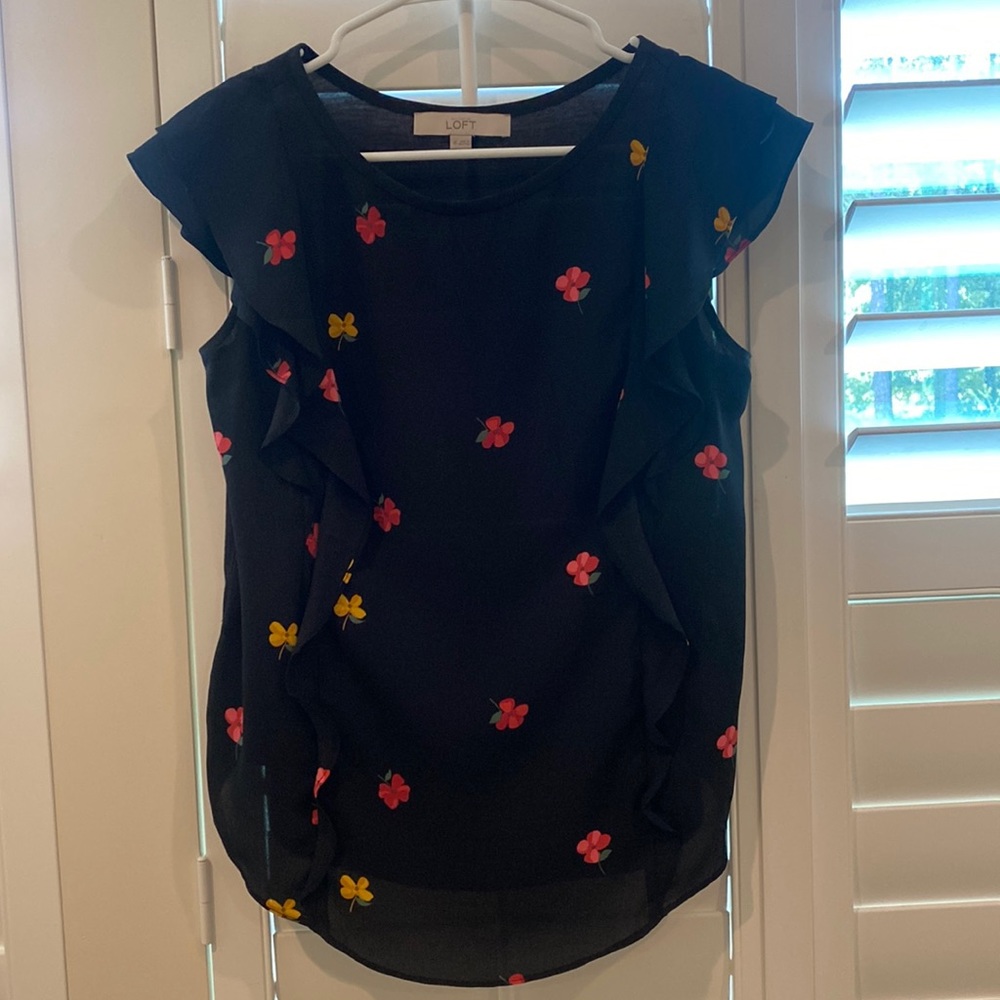 Ann Taylor Loft black cap sleeve blouse